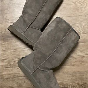 Gray Uggs